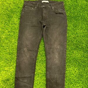 Black skinny jeans